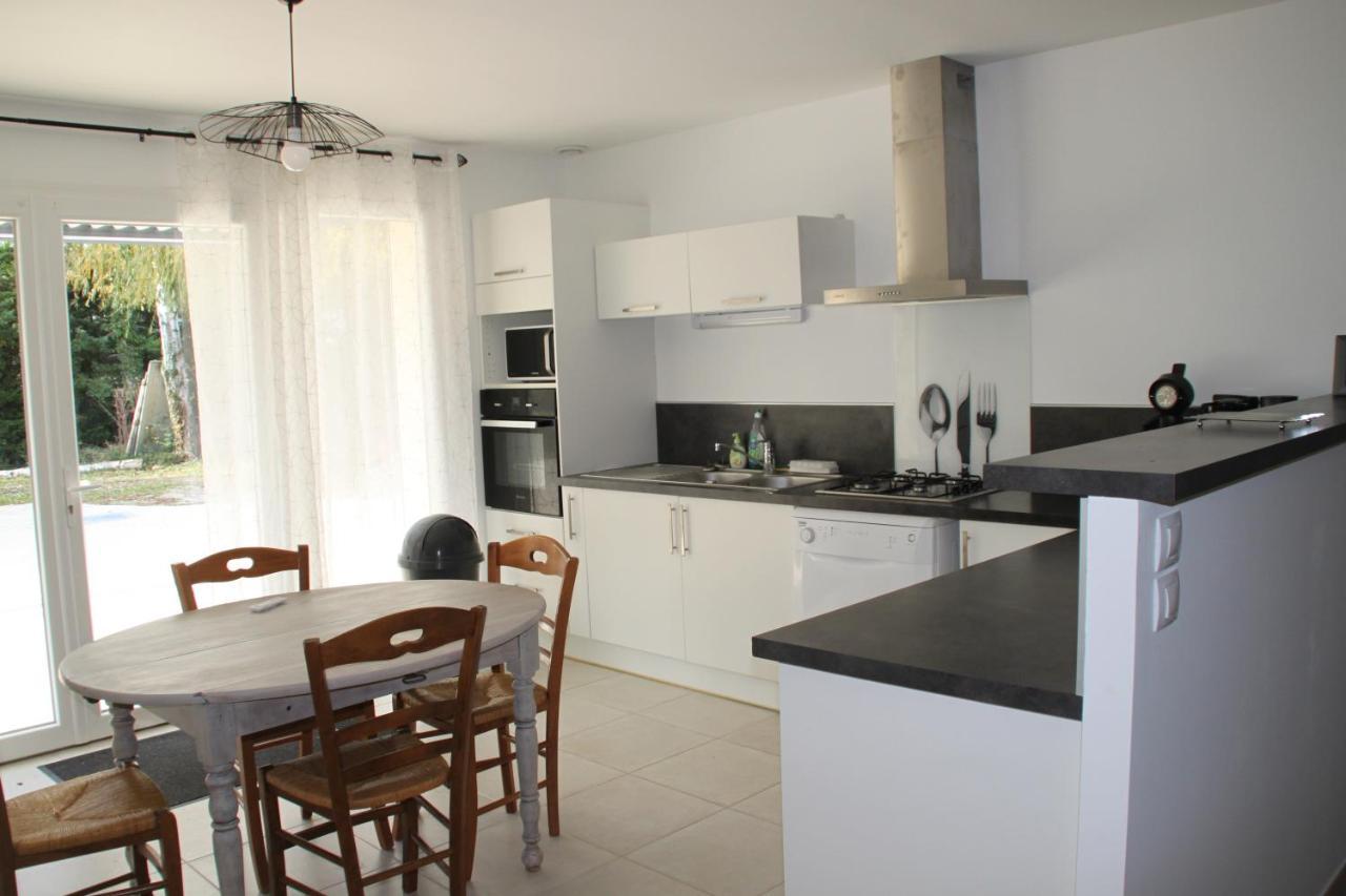 Bel Appartement En Campagne Grane Bagian luar foto
